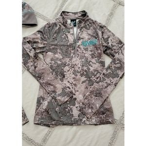 Womens hunting apparel